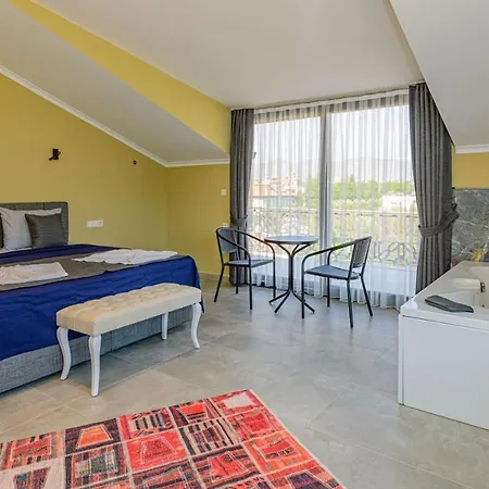 Soeguet 2 - 4 Bedroom With Jacuzzi In * 费特希耶