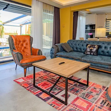 Soeguet 2 - 4 Bedroom With Jacuzzi In 别墅 *