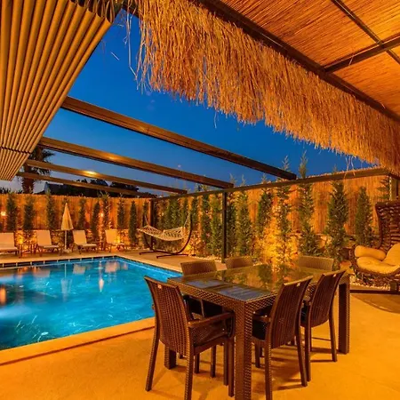 Soeguet 2 - 4 Bedroom With Jacuzzi In 别墅