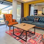 Soeguet 2 - 4 Bedroom With Jacuzzi In Βίλα *