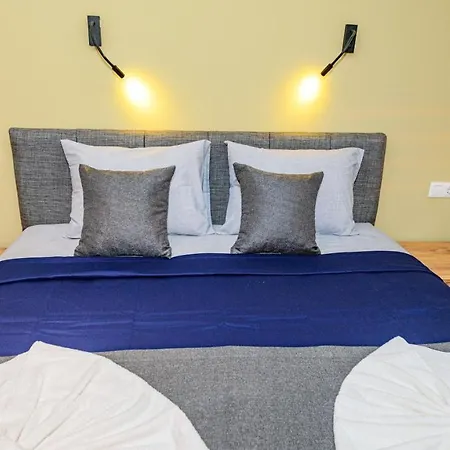 Soeguet 2 - 4 Bedroom With Jacuzzi In Βίλα