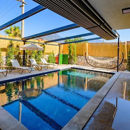 Soeguet 2 - 4 Bedroom With Jacuzzi In Βίλα