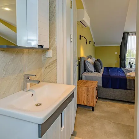 Soeguet 2 - 4 Bedroom With Jacuzzi In Βίλα