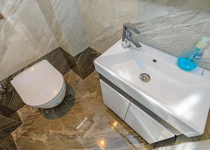 Soeguet 2 - 4 Bedroom With Jacuzzi In * פאטהיה