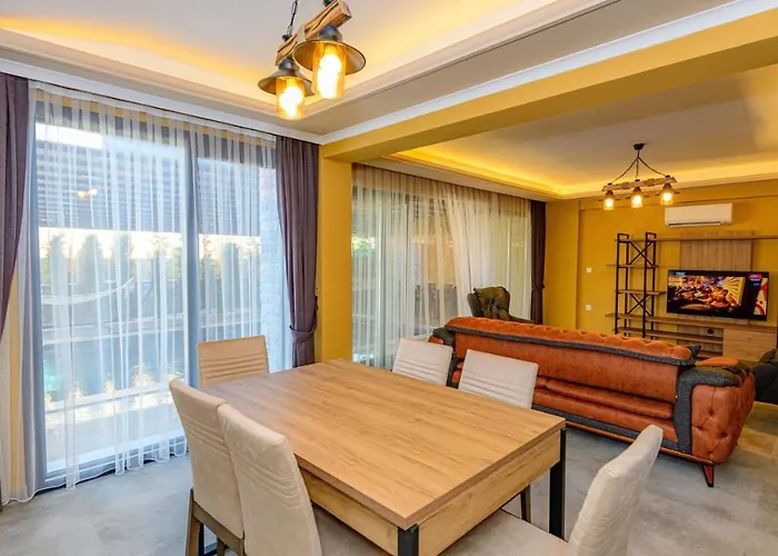 Soeguet 2 - 4 Bedroom With Jacuzzi In * פאטהיה