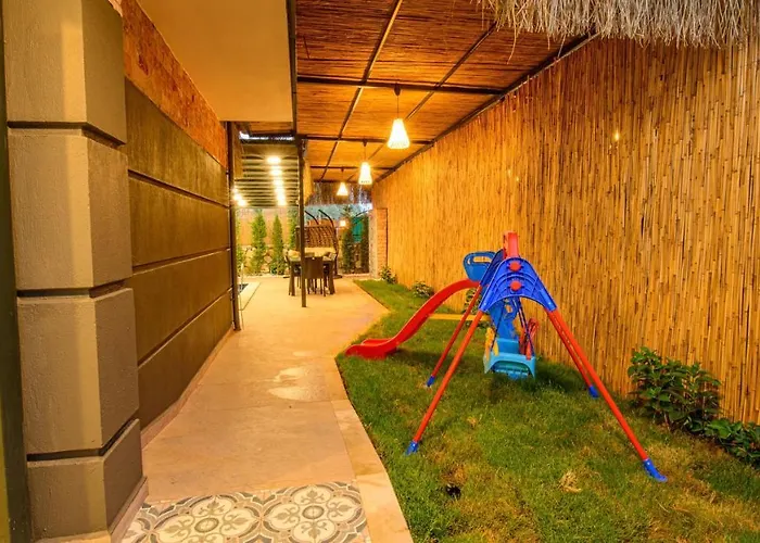 וילה Soeguet 2 - 4 Bedroom With Jacuzzi In פאטהיה