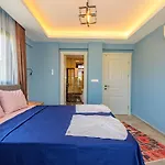 Soeguet 2 - 4 Bedroom With Jacuzzi In Fethiye