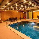 Villa Soeguet 2 - 4 Bedroom With Jacuzzi In