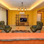 Villa Soeguet 2 - 4 Bedroom With Jacuzzi In