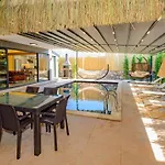 Soeguet 2 - 4 Bedroom With Jacuzzi In * Fethiye