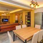 Soeguet 2 - 4 Bedroom With Jacuzzi In Villa Fethiye