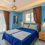 Soeguet 2 - 4 Bedroom With Jacuzzi In Villa Fethiye