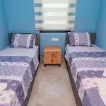 Villa Soeguet 2 - 4 Bedroom With Jacuzzi In *