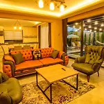 Soeguet 2 - 4 Bedroom With Jacuzzi In Villa Fethiye