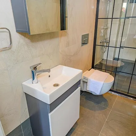 Soeguet 2 - 4 Bedroom With Jacuzzi In فتحية