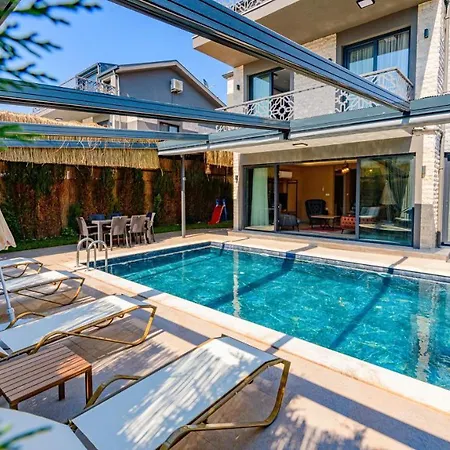 Soeguet 2 - 4 Bedroom With Jacuzzi In فتحية