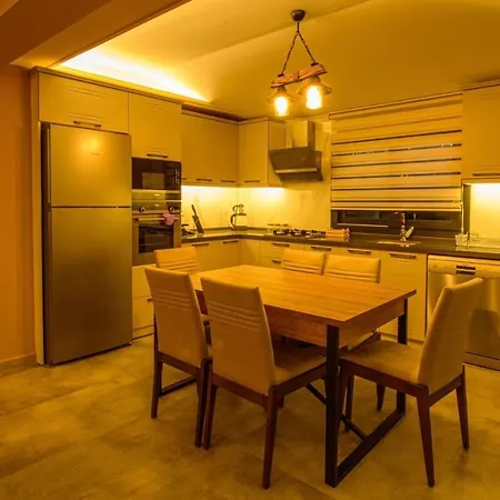 Soeguet 2 - 4 Bedroom With Jacuzzi In فتحية