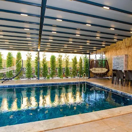 ヴィラ Soeguet 2 - 4 Bedroom With Jacuzzi In フェティエ