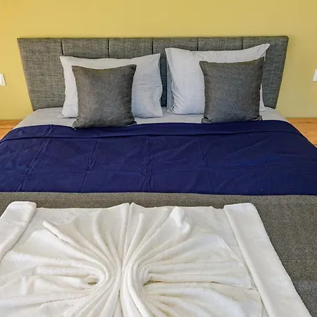 ヴィラ Soeguet 2 - 4 Bedroom With Jacuzzi In フェティエ