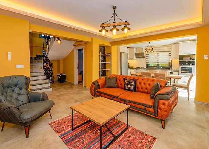 Вилла Soeguet 2 - 4 Bedroom With Jacuzzi In