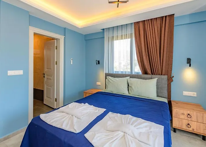 Soeguet 2 - 4 Bedroom With Jacuzzi In Villa Fethiye