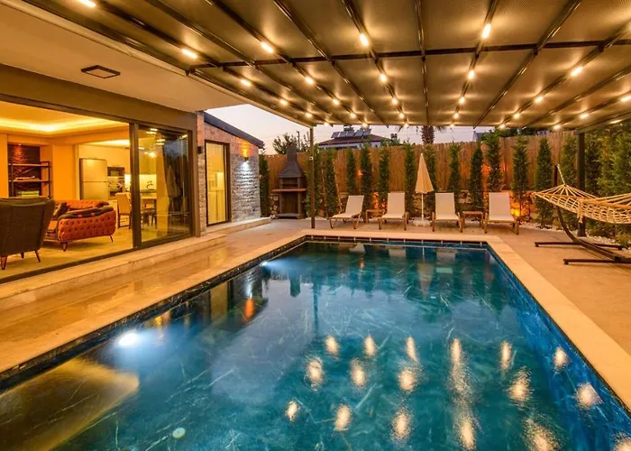 Вилла Soeguet 2 - 4 Bedroom With Jacuzzi In