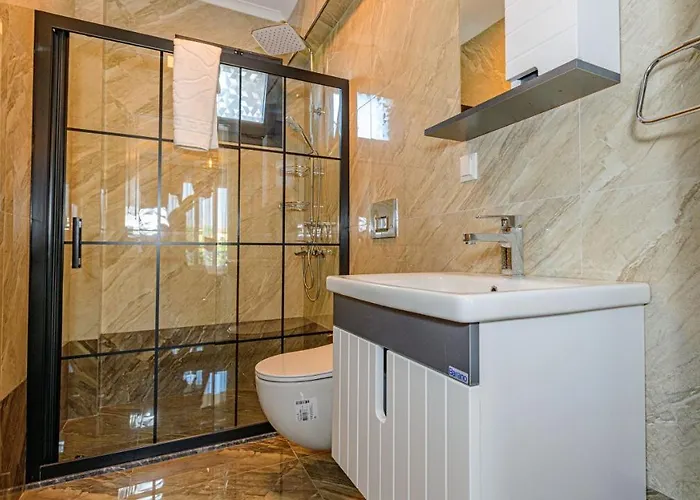 Soeguet 2 - 4 Bedroom With Jacuzzi In