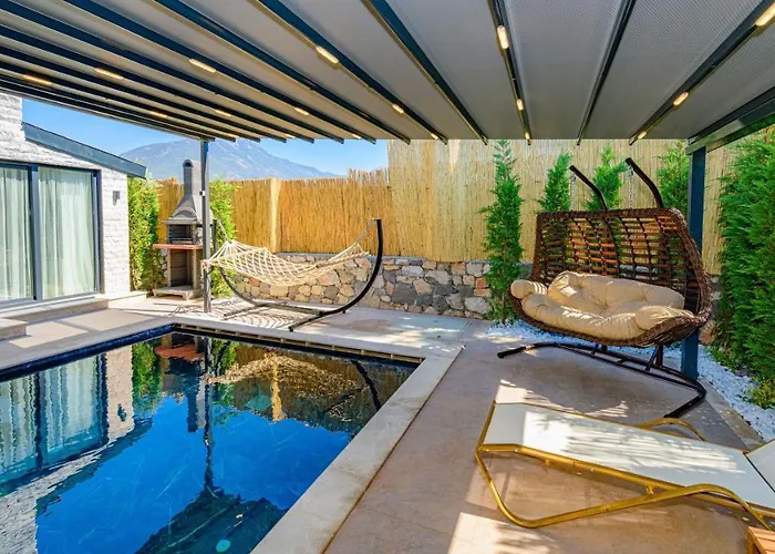 Soeguet 2 - 4 Bedroom With Jacuzzi In Вилла Фетхие