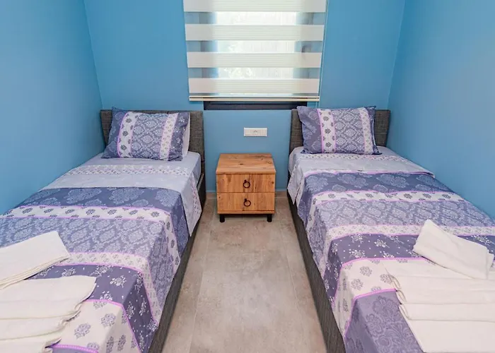 Вилла Soeguet 2 - 4 Bedroom With Jacuzzi In *