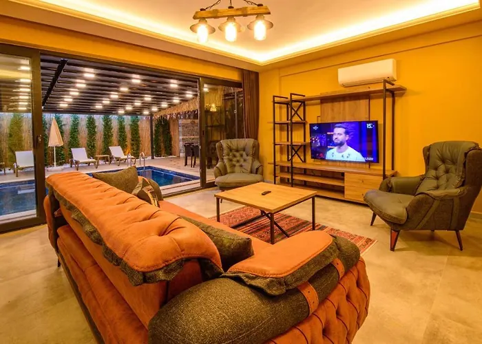 Soeguet 2 - 4 Bedroom With Jacuzzi In * Фетхие