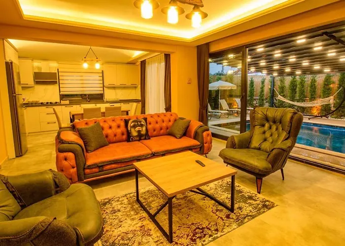 Soeguet 2 - 4 Bedroom With Jacuzzi In Вилла Фетхие